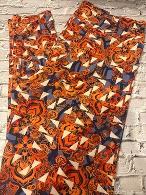 Vibrant Orange & Navy Geometric TC LulaRoe Leggings